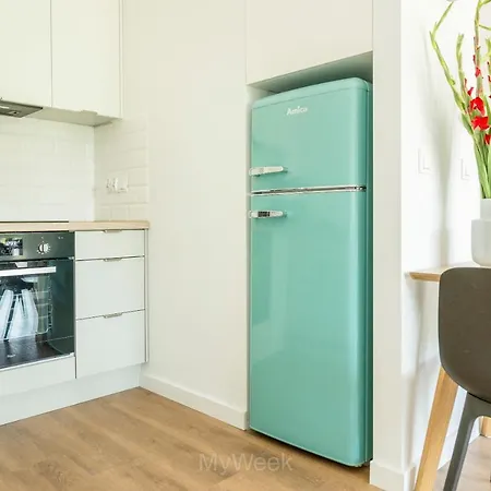 Factory Polanica, Myweek