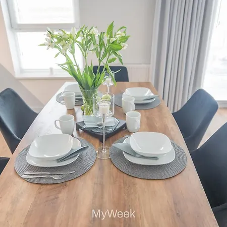 Factory Polanica, Myweek *