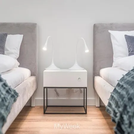 Factory Polanica, Myweek