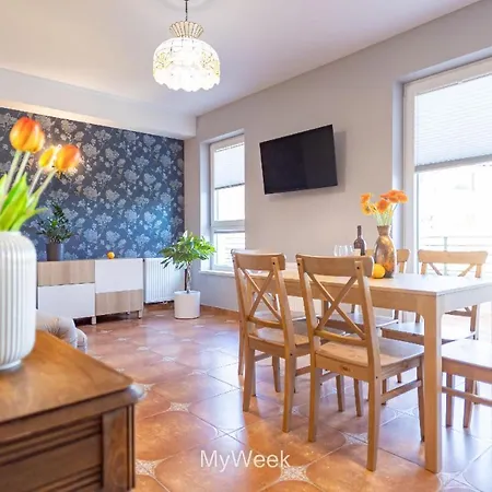 Factory Polanica, Myweek * Polanica-Zdroj