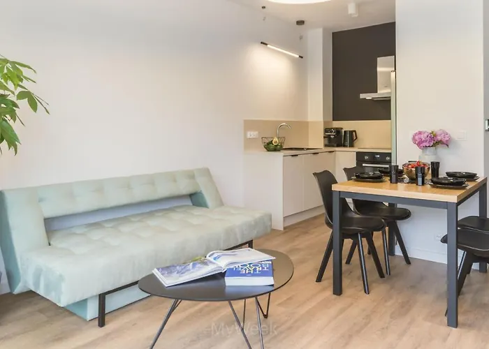 Factory Polanica, Myweek דירה