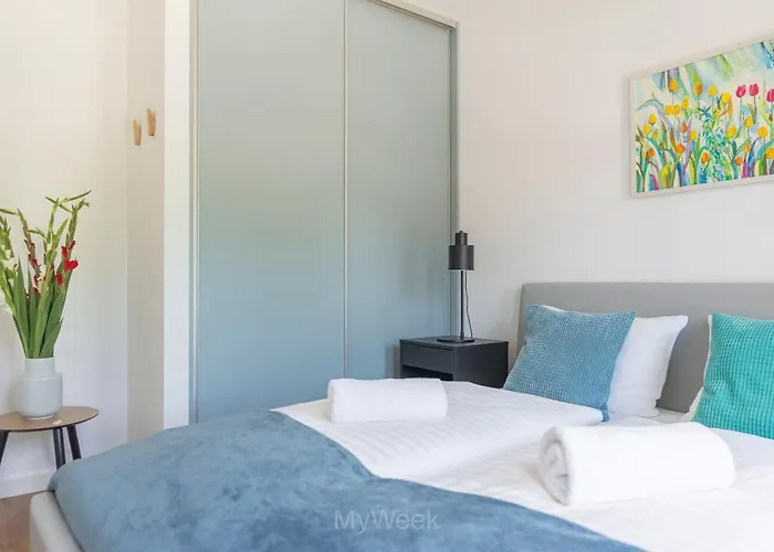 Factory Polanica, Myweek דירה