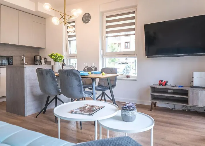 Factory Polanica, Myweek