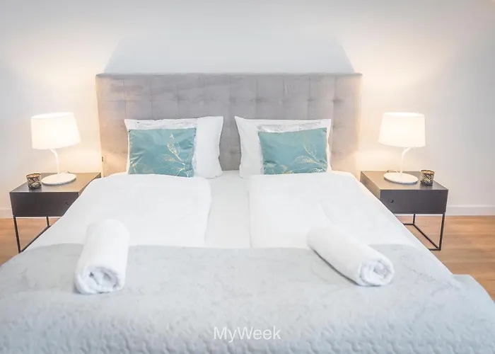 Factory Polanica, Myweek דירה